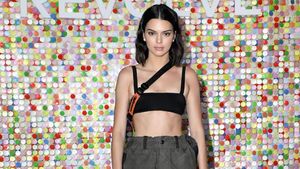 Adu Gaya Selebriti di Festival Coachella 2018, Siapa Paling Stylish?