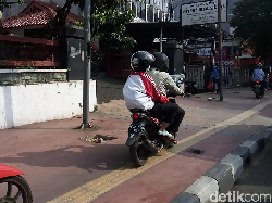 Kemenhub: Trotoar Bukan Jalur Buat Pemotor!