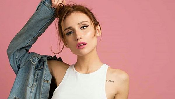 Carolina Passoni, Setan Mengerikan yang Ternyata Cantik Banget!