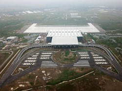 Saat Jokowi Kunjungi Bandara Kebanggaan Jawa Barat