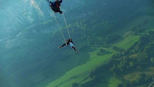 Deretan Potret Manusia Penantang Maut