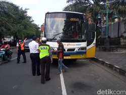 Potong Kompas Akibat Proyek Jalan Layang Manahan, 8 Bus Ditilang