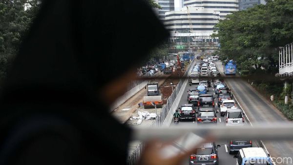 Penataan Jalan dan Trotoar Sudirman Dikebut