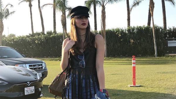 Seksi, Gaya Nia Ramadhani Nonton Festival Musik Coachella