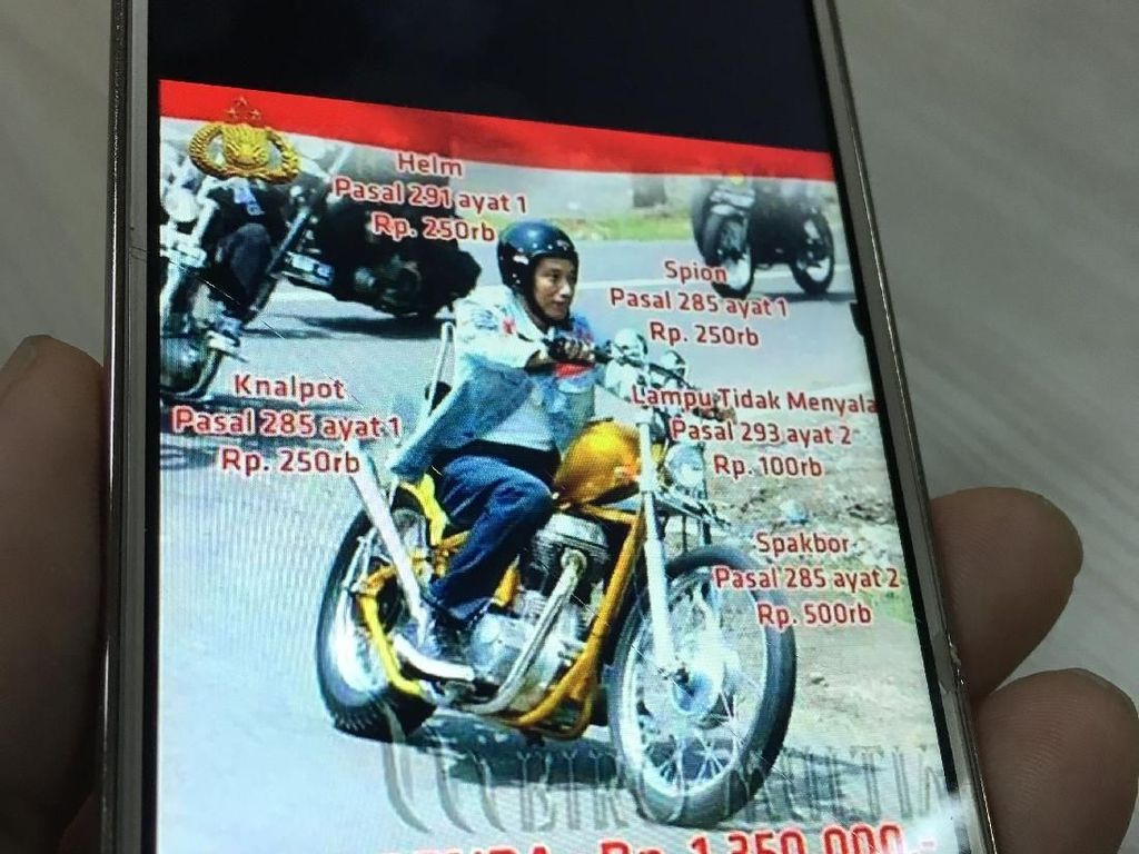 Ada Meme Pelanggaran Lalu Lintas Motor Jokowi, Ini Kata Polisi Ada Meme Pelanggaran Lalu Lintas Motor Jokowi, Ini Kata Polisi