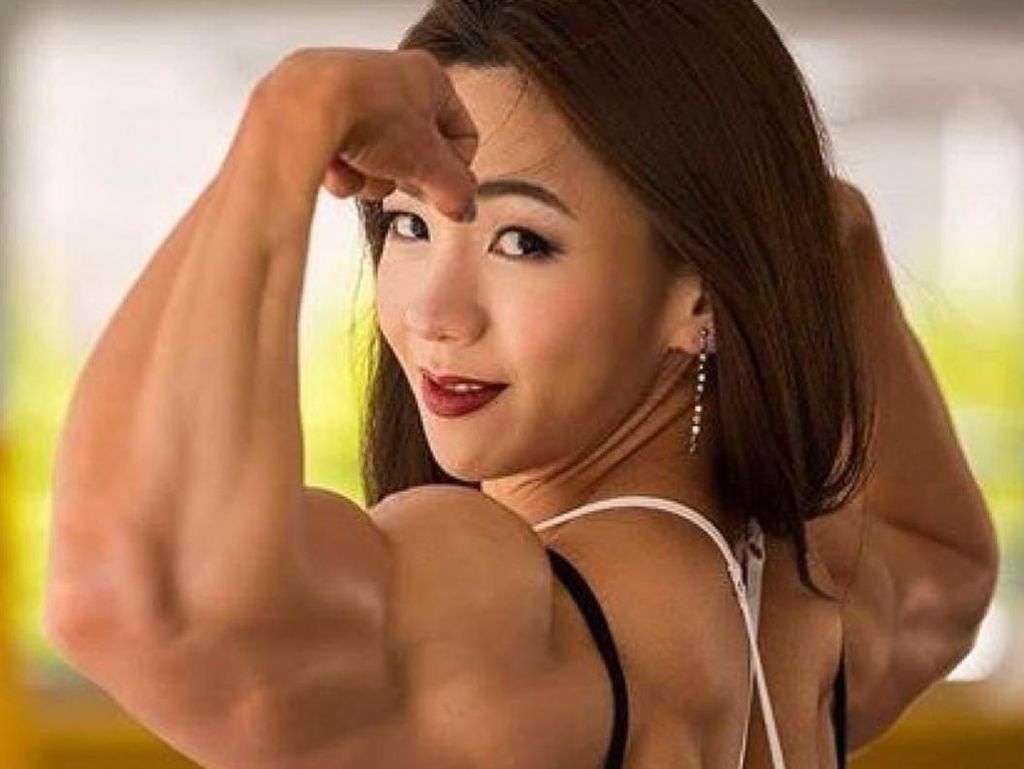 Kekar Abis! Begini Olahraganya Binaragawan Cantik dari Korea Kekar Abis! Begini Olahraganya Binaragawan Cantik dari Korea