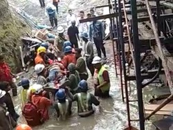 Tegangnya Proses Evakuasi 3 Pekerja Tol yang Runtuh di Manado