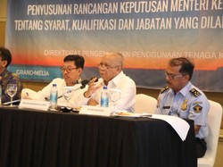 Permudah Izin Tenaga Kerja Asing, Pemerintah Minta Masukan