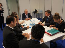 Siberia Minati Produk Tekstil dan Alas Kaki RI