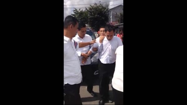 Lari Terbirit-birit, Ini Detik-detik OTT Pegawai Pajak