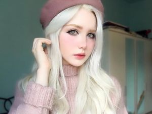 Foto: Pesona Gadis Rambut Silver yang Berwajah Bak Peri Cantik Foto: Pesona Gadis Rambut Silver yang Berwajah Bak Peri Cantik