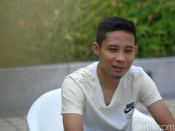 Evan Dimas Pilih Game FIFA atau PES?