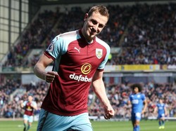 Chris Wood menjadi pemain termahal yang didatangkan Burnley ketika digaet dari Leeds United seharga 15 juta pound sterling pada musim panas 2017. (Foto: Nigel Roddis/Getty Images)