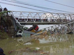 Jembatan Babat yang Ambrol Terakhir Dirawat Tahun 2017