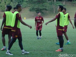 Evan Dimas Darmono: Tulang Punggung di Lapangan Hijau dan Keluarga