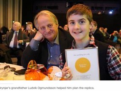 Keren! Bocah dengan Autisme Ini Bikin Replika Kapal Titanic dari Lego