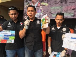 Polisi Tangkap Kelompok Spesialis Ganjal ATM di Minimarket