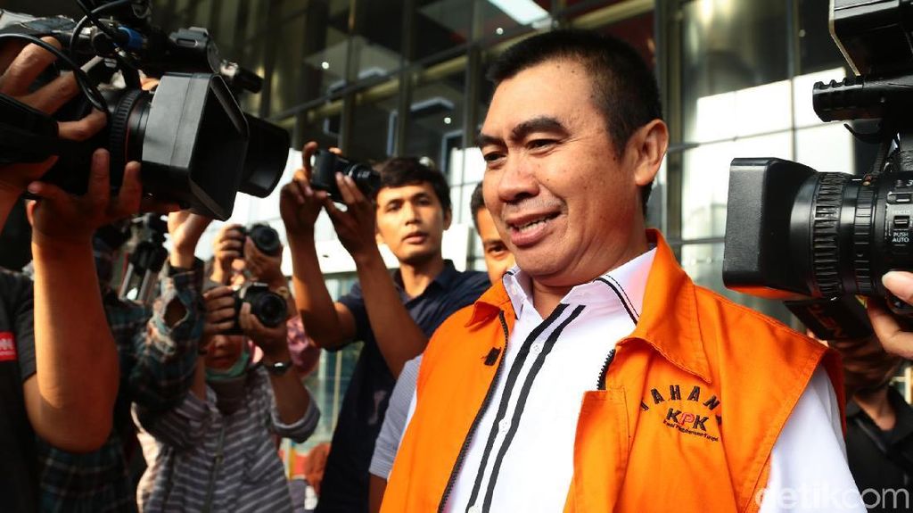 Lagi, Wali Kota Malang Nonaktif Moch Anton Diperiksa KPK Lagi, Wali Kota Malang Nonaktif Moch Anton Diperiksa KPK