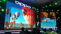 Keramaian Peluncuran Duo Oppo F7