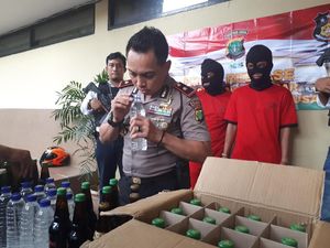 2 Penjual Miras Oplosan di Mangga Besar Ditangkap Polisi