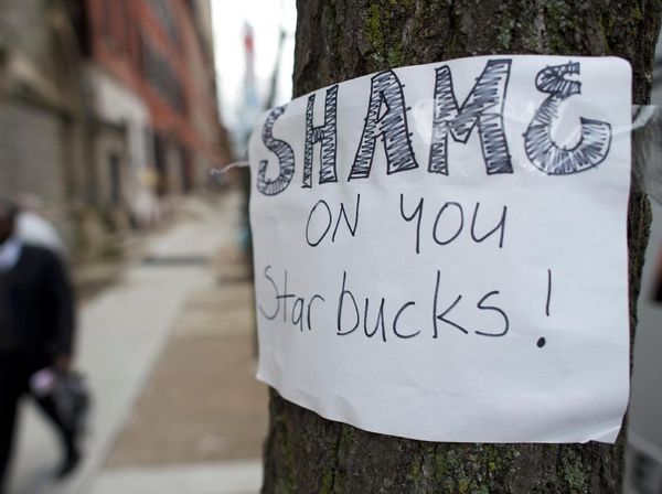 Starbuck AS Didemo Usai Pemborgolan 2 Pria Kulit Hitam yang Viral