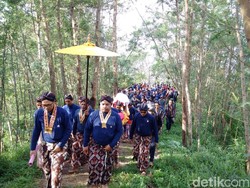 Benda Ini Hanya Tiap 8 Tahun Sekali Ikut Labuhan Merapi