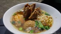 Bakso Gondrong : Ini Bakso Urat dan Bakso Telur yang Paling Populer di Tebet