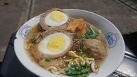 Bakso Gondrong : Ini Bakso Urat dan Bakso Telur yang Paling Populer di Tebet