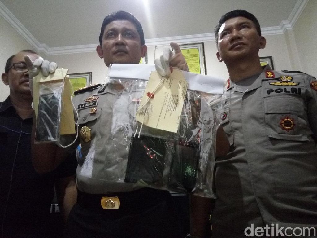 Mayat Mengambang di Solo Ternyata Korban Penganiayaan Mayat Mengambang di Solo Ternyata Korban Penganiayaan