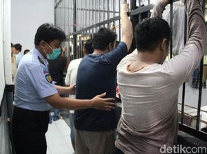 Razia Besar-besaran di Medaeng, Petugas Sita Garpu hingga Gergaji Razia Besar-besaran di Medaeng, Petugas Sita Garpu hingga Gergaji