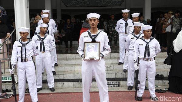 Upacara Pemakaman Amoroso Katamsi
