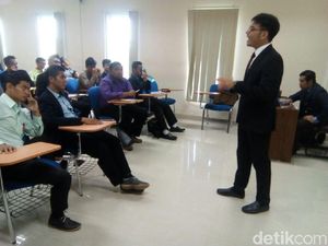 Saat Para Diplomat Mengajar di Ponpes Gontor Saat Para Diplomat Mengajar di Ponpes Gontor