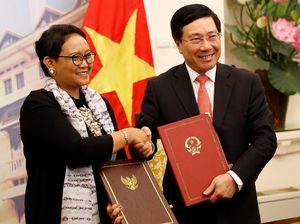 Foto: Menlu Retno Bertemu dengan Wakil PM Vietnam di Hanoi
