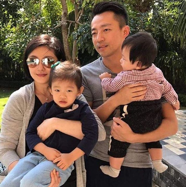 Barbie Hsu dan keluarganya