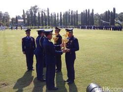 KSAU Wisuda 21 Perwira Penerbang TNI