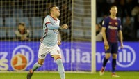 Selama tiga musim di Celta Vigo, Iago Aspas memperlihatkan performa oke dalam menjebol gawang lawan. Musim lalu Aspas masuk jajaran pemain tersubur La Liga dengan 22 gol dan kini perlu diperhitungkan lagi. (Foto: Miguel Vidal/ Reuters)
