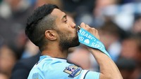 Gael Clichy. Tiga kali Clichy menjuarai divisi teratas Liga Inggris, yang pertama bersama Arsenal musim 2003/2004, dan dua berikutnya dengan Manchester City musim 2011/2012 dan 2013/2014. (Foto: Alex Livesey/Getty Images)