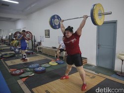 Batal ke China, Angkat Besi Kembali Pelatnas di Lampung