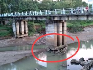Awas! 4 Jembatan di Ponorogo Rawan Ambrol Awas! 4 Jembatan di Ponorogo Rawan Ambrol
