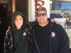 Baik Banget! Pria Ini Ubah Hidup Gelandangan yang Curi Cincin Rp 137 Juta