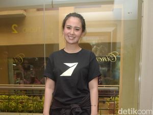 Ayushita Mengurung Diri Perdalam Karakter Kelam di The Gift Ayushita Mengurung Diri Perdalam Karakter Kelam di The Gift