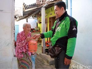 Cerita Inspiratif Ojek Online Tiap Hari Antar Makanan ke Lansia Cerita Inspiratif Ojek Online Tiap Hari Antar Makanan ke Lansia
