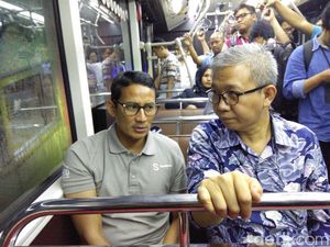 Sandiaga Pastikan Lampu di TransJ Koridor 13 Terpasang Akhir 2018 Sandiaga Pastikan Lampu di TransJ Koridor 13 Terpasang Akhir 2018