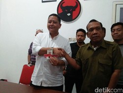 Mantan Kader PDIP ini Bantah Membelot ke Kubu Khofifah