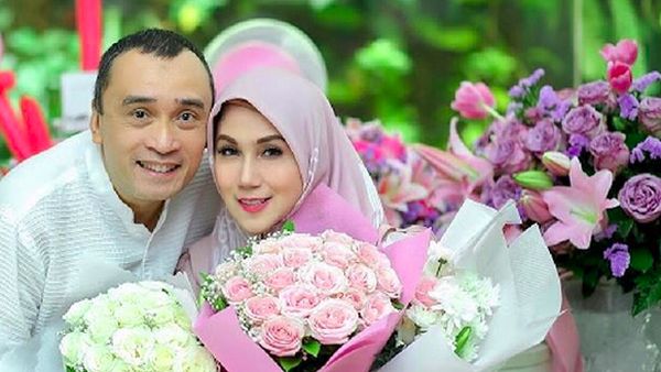 20 Tahun Nikah, Marini Zumarnis dan Suami Makin Hari Makin Mesra