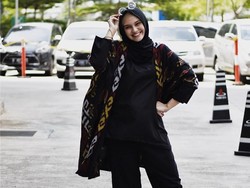 Cerita Zeezee Shahab Mengajari si Kecil Berpuasa