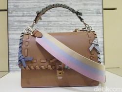 Rilis Koleksi 2018, Fendi Angkat Lagi Logo Monogram yang Ikonik