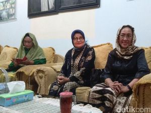 Datangi PWNU Jatim, Sukmawati Mengaku Ikuti Panggilan Jiwa Datangi PWNU Jatim, Sukmawati Mengaku Ikuti Panggilan Jiwa
