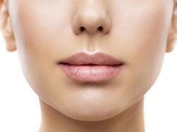 Cara Membaca Pikiran Orang dengan Memperhatikan Gerakan Bibirnya