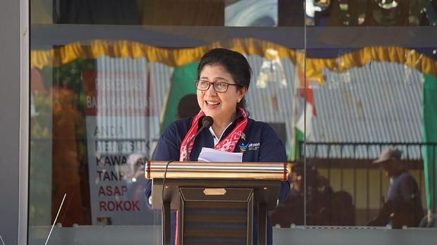Menteri Kesehatan Nila F. Moeloek meresmikan dua puskesmas perbatasan di Kalimantan Barat, Rabu (18/4).